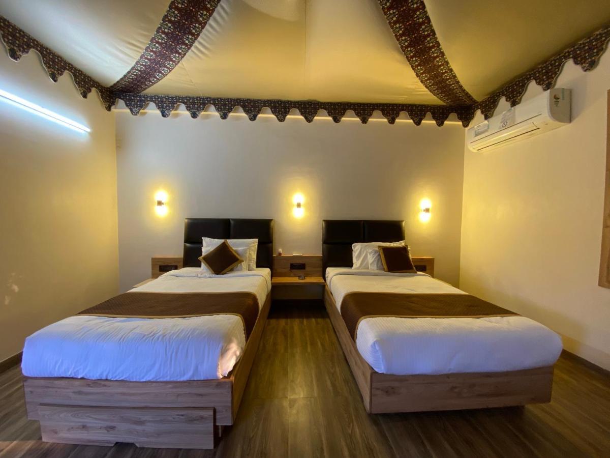 City The Village Beach Resort Laeja 외부 사진