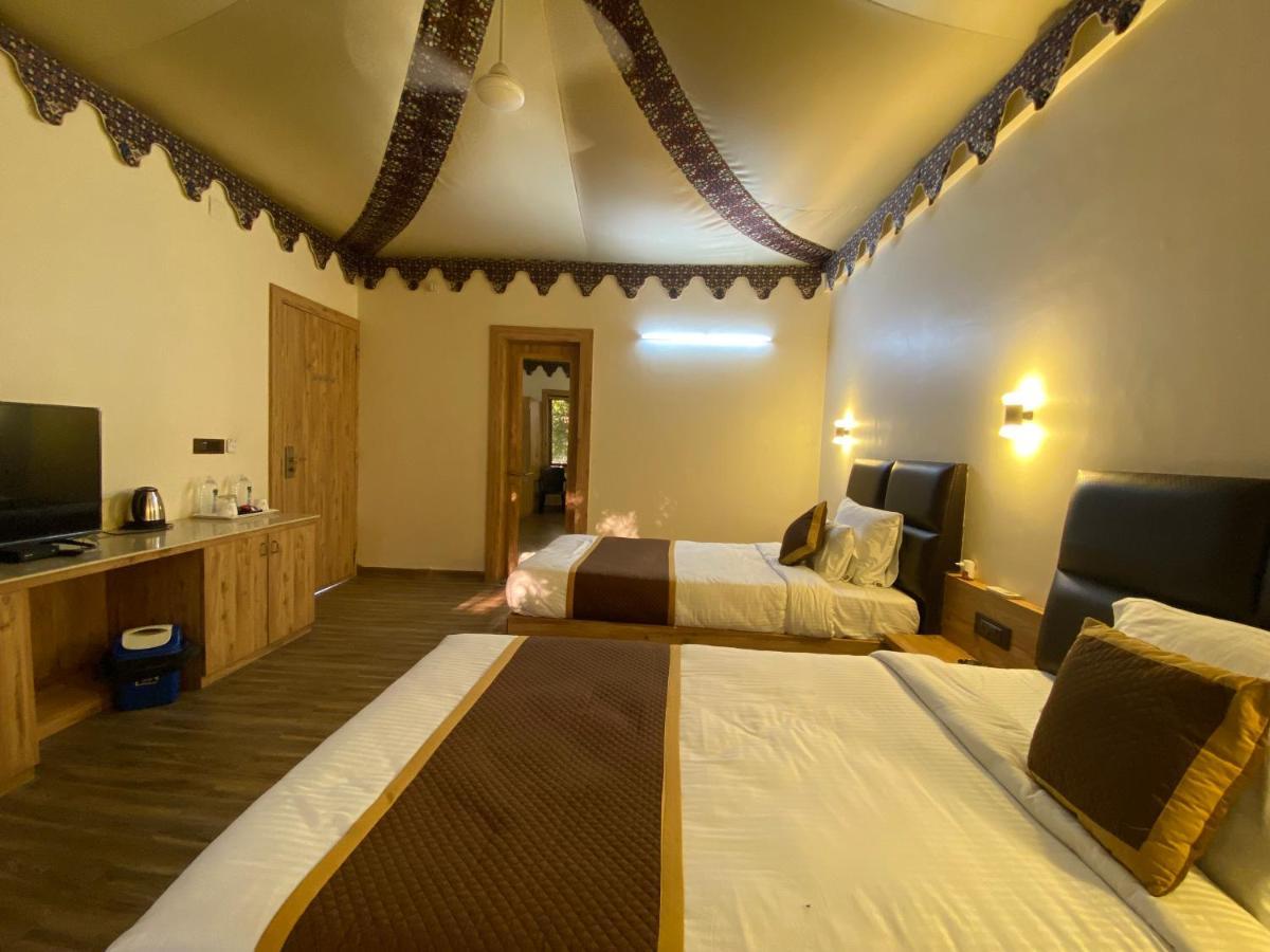 City The Village Beach Resort Laeja 외부 사진