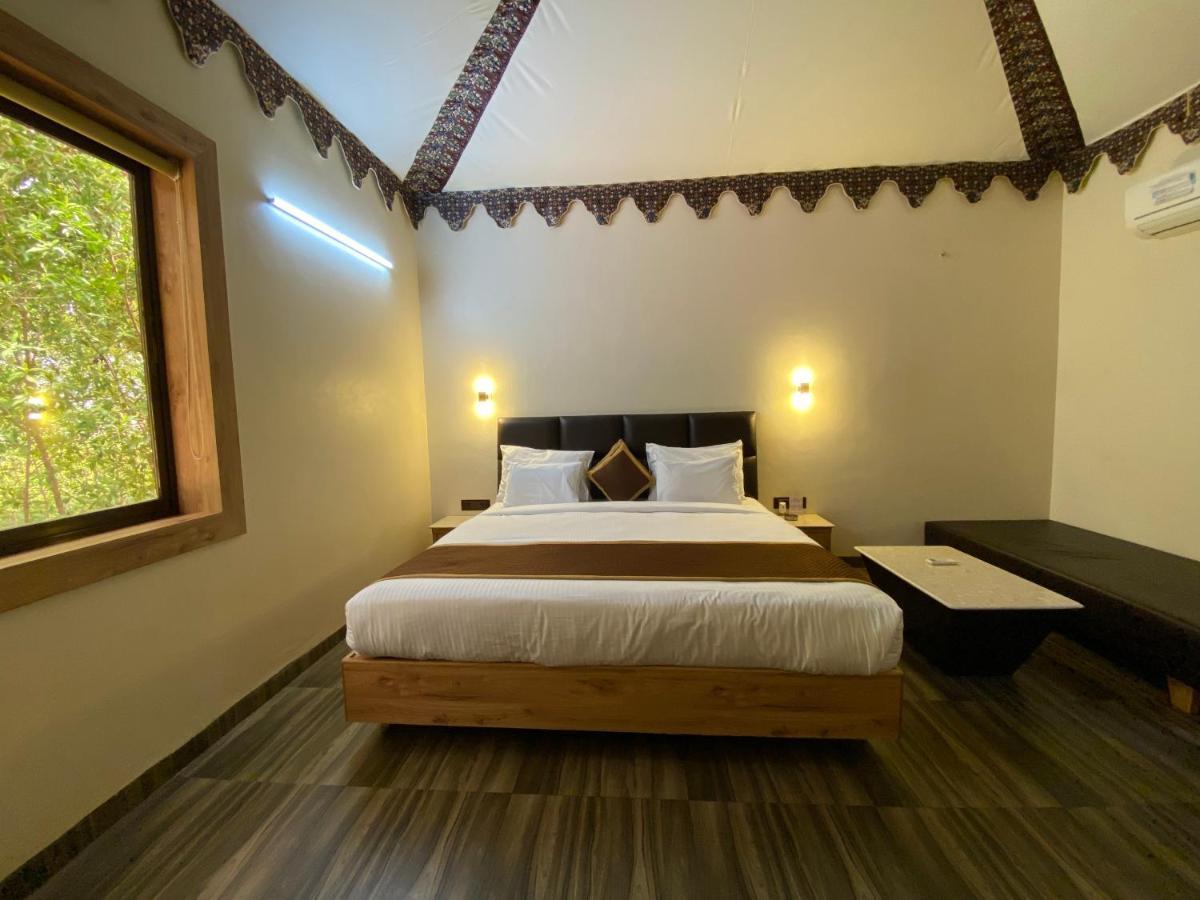 City The Village Beach Resort Laeja 외부 사진
